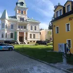 Hotel U Zámečku Cihelny 3*